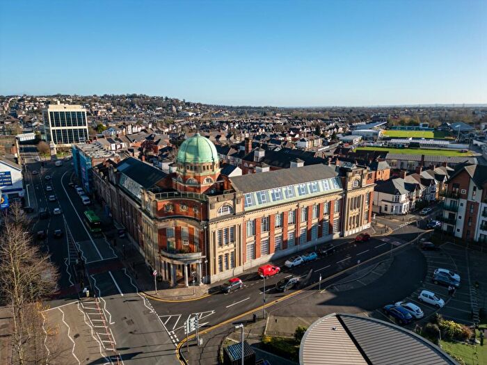 2 Bedroom Flat For Sale In Old Arts College, Newport, NP19