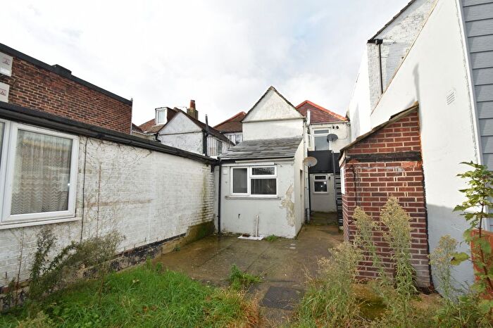 1 Bedroom Flat To Rent In Stoke Road, Gosport, Hampshire, PO12