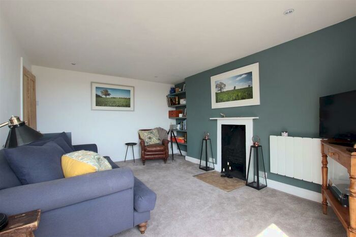 2 Bedroom Flat To Rent In Portland Place, Bath, BA1