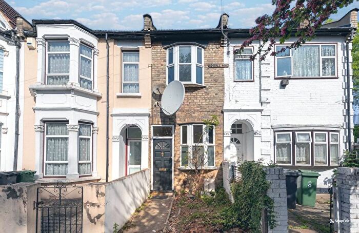 2 Bedroom Detached House To Rent In Goodall Road, Leytonstone, London, E11