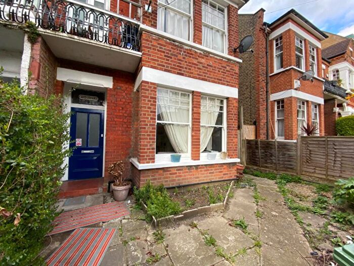 Studio To Rent In Rosendale Road, Herne Hill, London, SE24