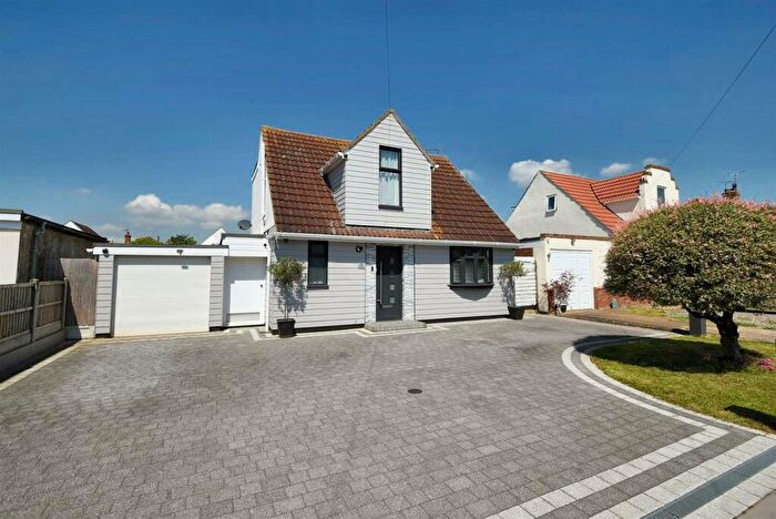 5 Bedroom Detached House For Sale In Limburg Road, Canvey Island, SS8