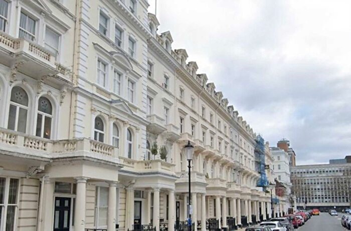 5 Bedroom Flat To Rent In Queens Gate Terrace, Kensington, SW7