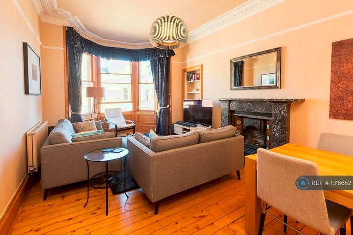 3 Bedroom Terraced House To Rent In Bruntsfield Gardens, Edinburgh, EH10