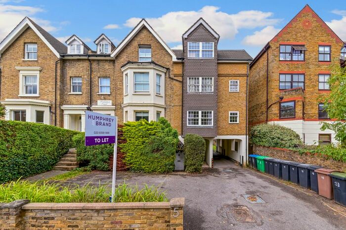 Studio To Rent In Surbiton Hill Park, Surbiton, KT5