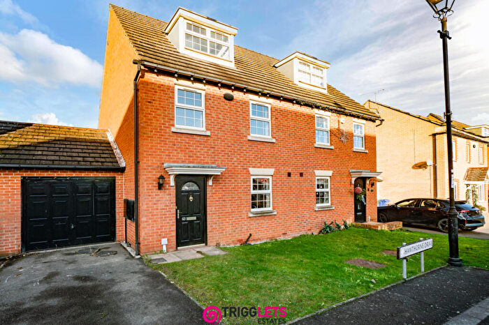 3 Bedroom Semi Detached House For Sale In Hawthorne Drive, Bolton-upon-Dearne, S63