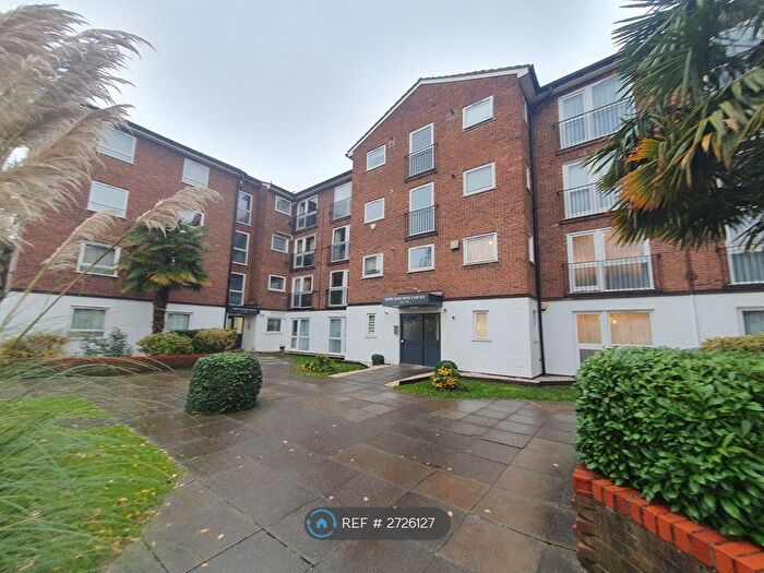 2 Bedroom Flat To Rent In Downhurst Court, London, NW4