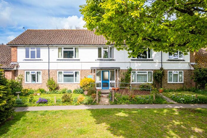2 Bedroom Apartment For Sale In Holmans, Ardingly, RH17