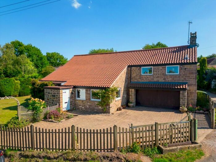 4 Bedroom Detached House For Sale In Hillrise Cottage, Main Street, Sicklinghall, LS22