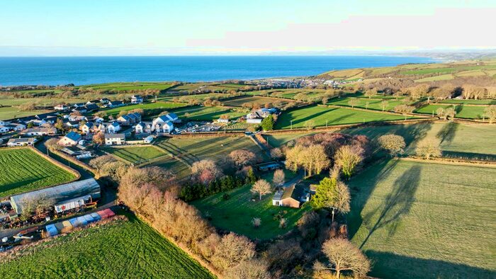 3 Bedroom Bungalow For Sale In Ffosyffin, Aberaeron, SA46