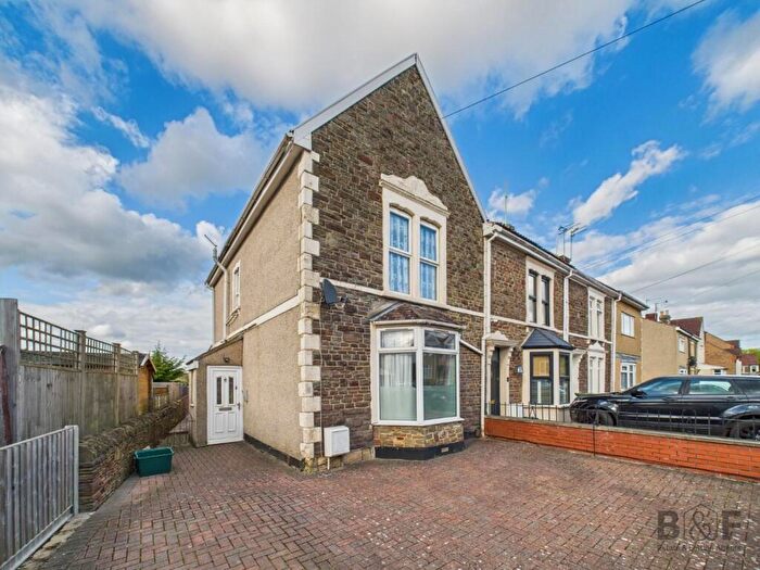 Studio To Rent In Albert Road, Staple Hill, BS16