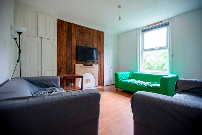 8 Bedroom Semi-Detached House To Rent In Amherst Road, Manchester, M14