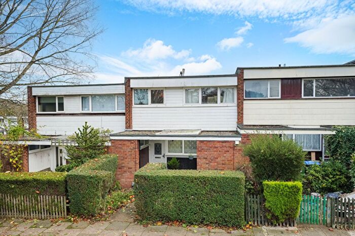 3 Bedroom Terraced House For Sale In Lonsdale, Hemel Hempstead, HP2