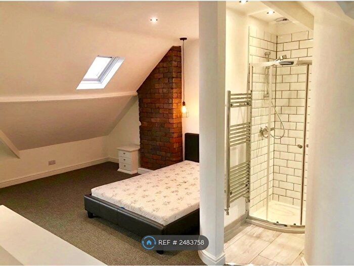 4 Bedroom Terraced House To Rent In Ecclesall Road, Sheffield, S11