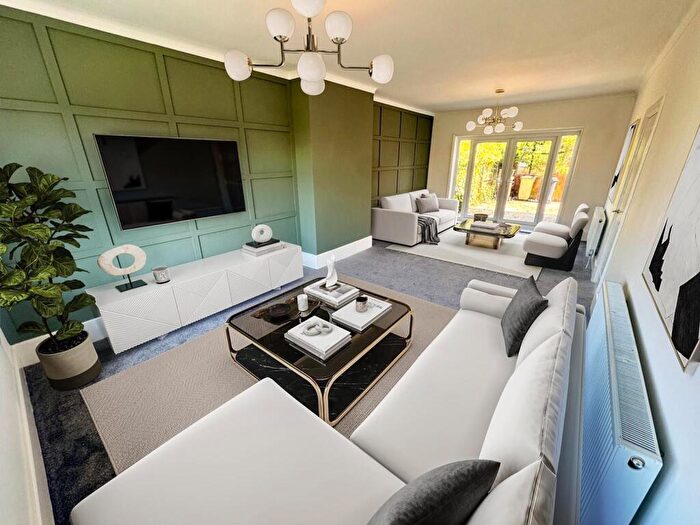 3 Bedroom Semi-Detached House For Sale In Leighton Road, Sunderland, SR2