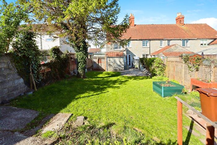 3 Bedroom Cottage For Sale In Overleigh, Street, BA16