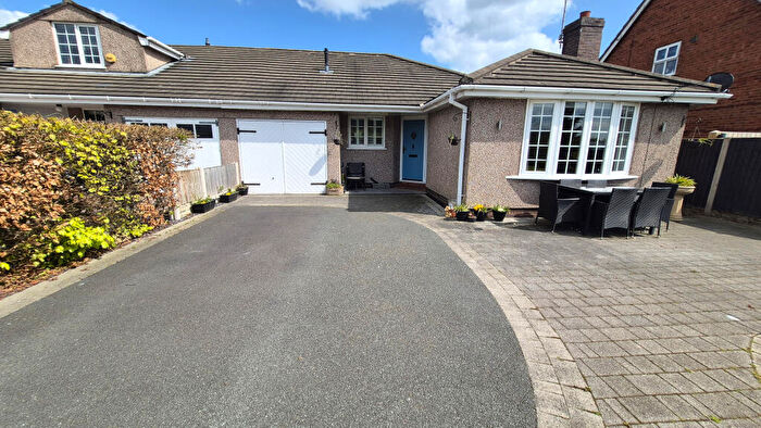 3 Bedroom Semi-Detached Bungalow For Sale In Chester Road, Sandycroft, Flintshire, CH5