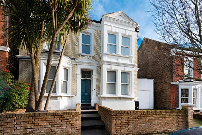 5 Bedroom Detached House To Rent In Hilltop Road, West Hampstead, NW6