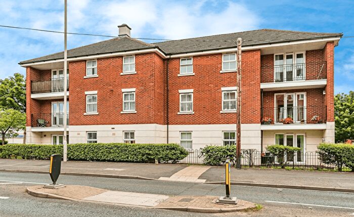 2 Bedroom Flat To Rent In Attingham Drive, Dudley, DY1