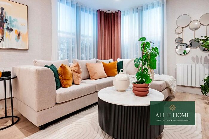 1 Bedroom Flat For Sale In Manor Road, Twelvetrees Park, E15