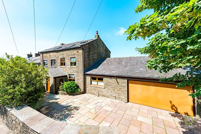 3 Bedroom End Of Terrace House For Sale In Cross Edge, Oswaldtwistle, BB5