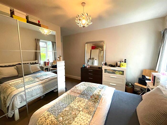 1 Bedroom Flat To Rent In Croft Court, Brickwall Lane, Ruislip, HA4