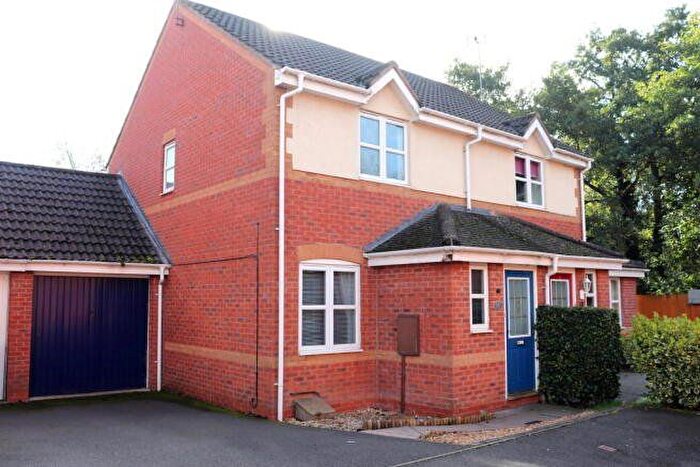 2 Bedroom Semi-Detached House To Rent In Appletree Lane, Redditch, Worcestershire, B97