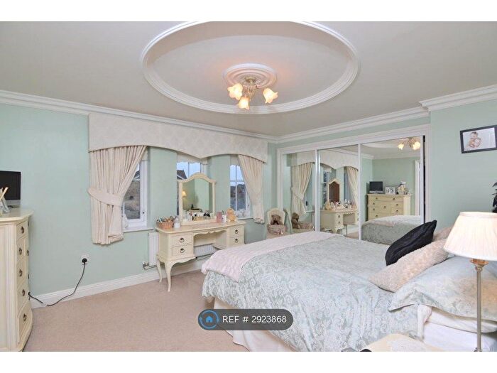 4 Bedroom Detached House To Rent In Woodview, Basildon, SS16