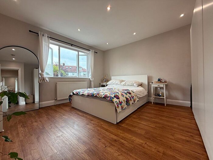 1 Bedroom Property To Rent In Wigram Road, London, E11