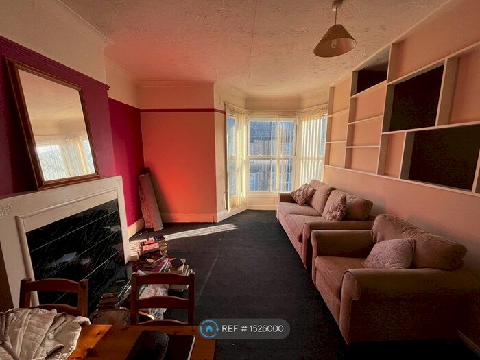 1 Bedroom Flat To Rent In Grove Street, Hull, HU5