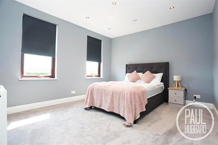 2 Bedroom End Of Terrace House For Sale In Clarkson Road, Oulton Broad, Suffolk, NR32