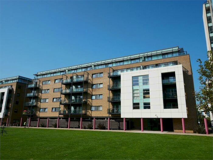 2 Bedroom Flat To Rent In Prospect Place, Cardiff, CF11