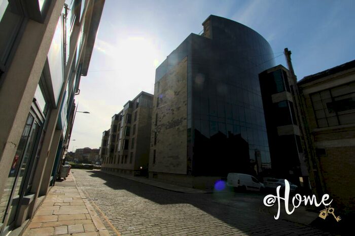 2 Bedroom Apartment To Rent In The Gatehaus, Leeds Road, Bradford, BD1