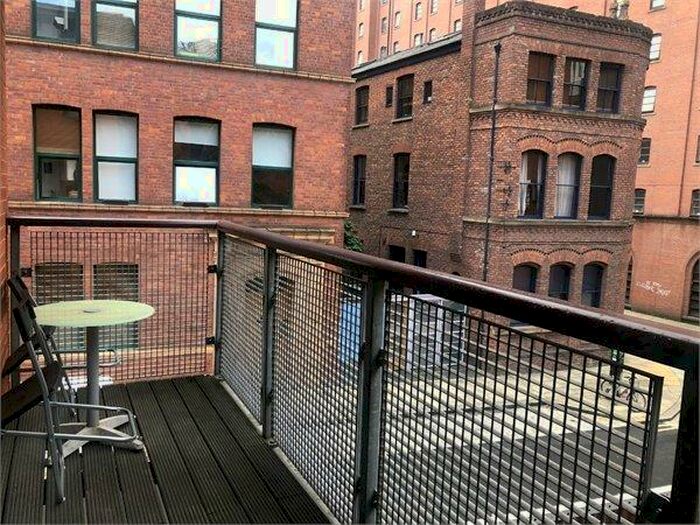 2 Bedroom Flat To Rent In Lockes Yard, Great Marlborough Street, Manchester, M1