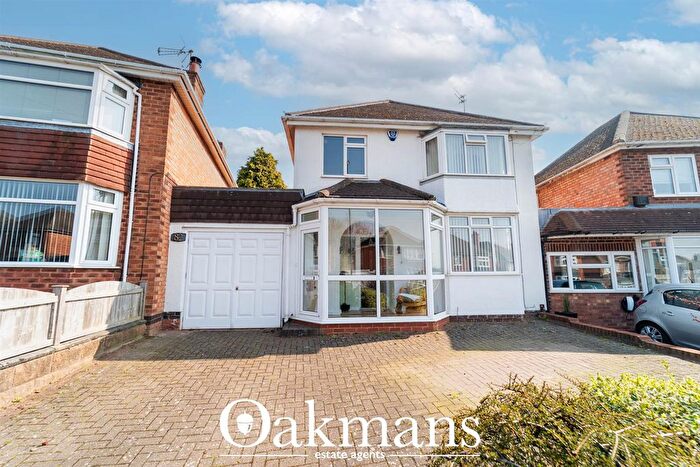 3 Bedroom Link Detached House For Sale In Senneleys Park Road, Birmingham, B31