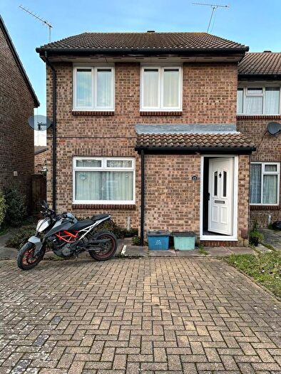 1 Bedroom Flat To Rent In Pedley Road, Chadwell Heath, Romford, RM8