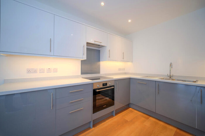 1 Bedroom Apartment To Rent In The Cavalry, RG2