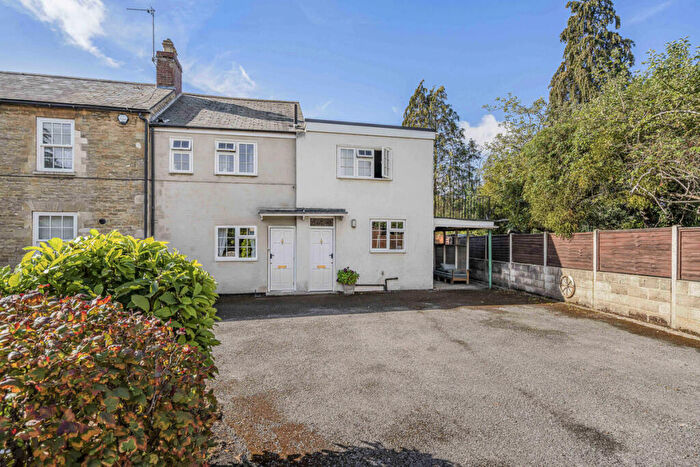 2 Bedroom Apartment For Sale In Green Road, Kidlington, OX5