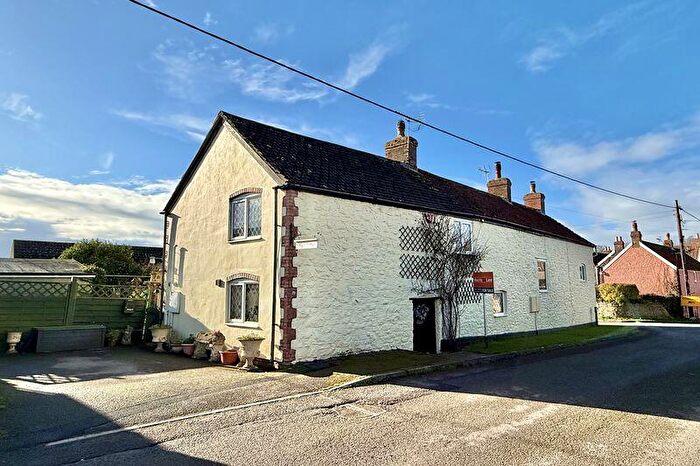 3 Bedroom Semi Detached House For Sale In Purn Way, Bleadon - Extended Character Cottage, BS24