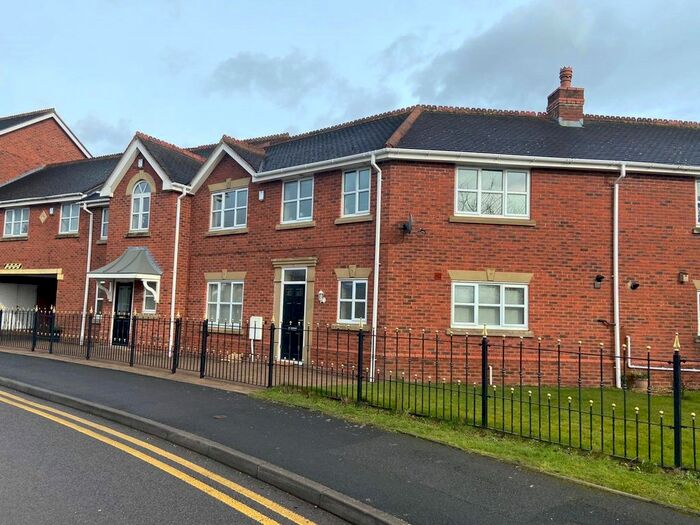 3 Bedroom Terraced House To Rent In Gatcombe Way, Priorslee, Telford TF2