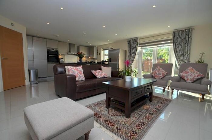 5 Bedroom Detached House To Rent In Heacham Avenue, Ickenham, UB10