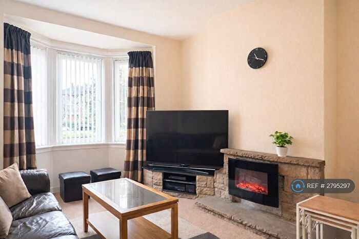 3 Bedroom Flat To Rent In Great Western Road, Glasgow, G13
