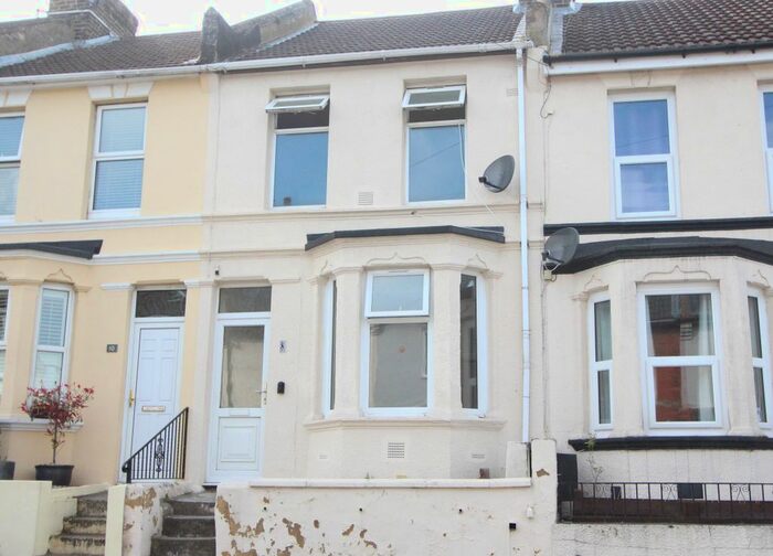 3 Bedroom Terraced House To Rent In Holcombe Road, Rochester, ME1