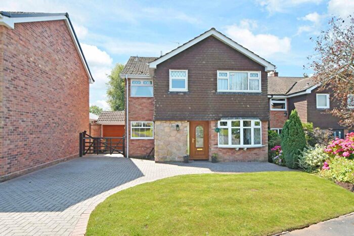 4 Bedroom Detached House For Sale In Fairbanks Walk, Swynnerton, ST15