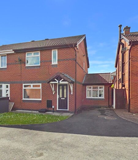 3 Bedroom Property For Sale In Clondberry Close, Tyldesley, M29