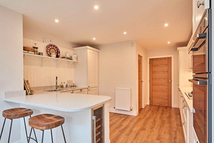 4 Bedroom Detached House For Sale In Pearmain Garden, Hagley, DY9