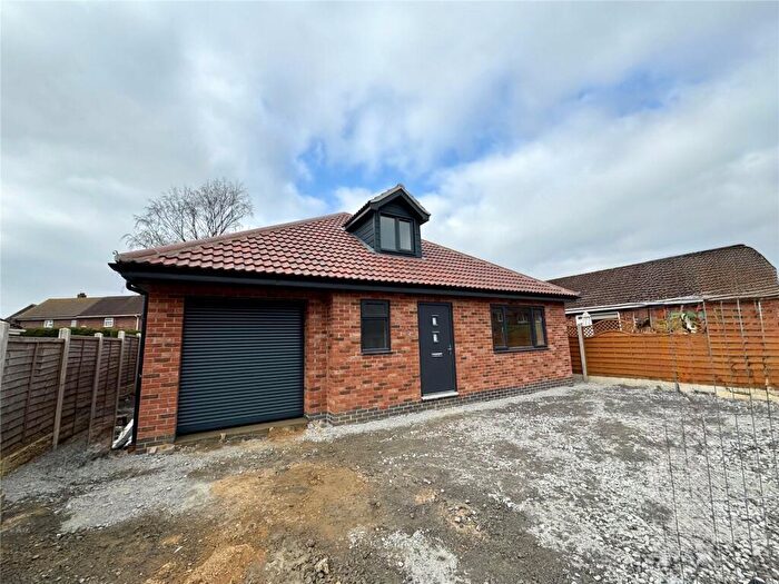 3 Bedroom Bungalow For Sale In Lidgett Close, Scawby, Lincolnshire, DN20