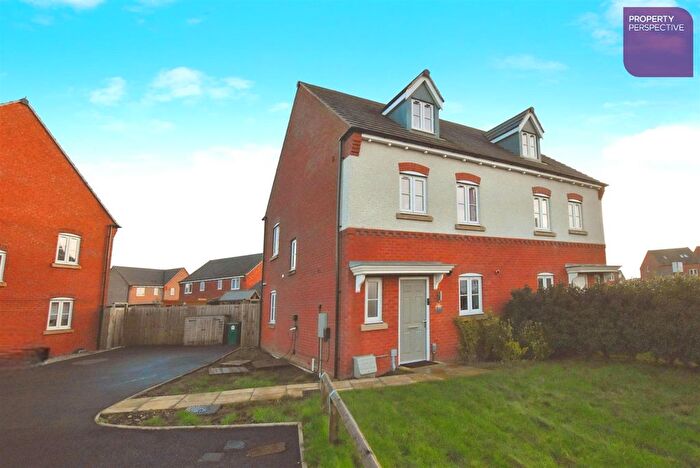 4 Bedroom Semi-Detached House For Sale In Wren Close, Hatton, Derby, DE65