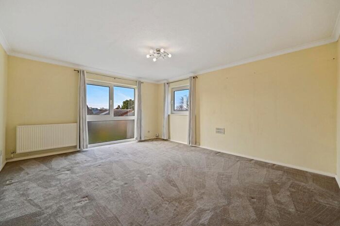 2 Bedroom Apartment To Rent In St. James Road, Sutton, SM1