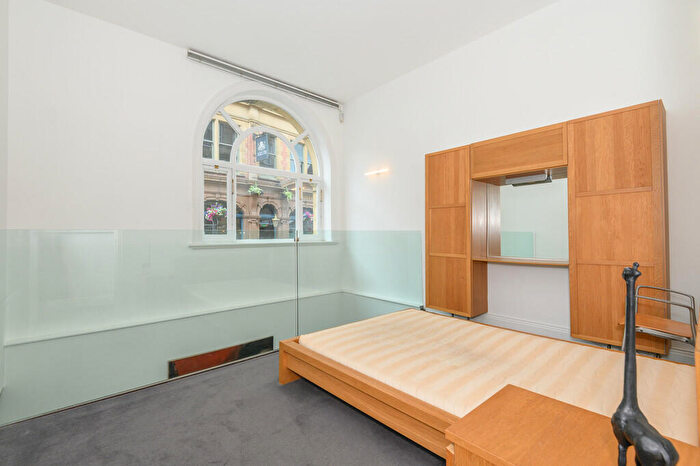 2 Bedroom Apartment For Sale In No Dock Street, LS10